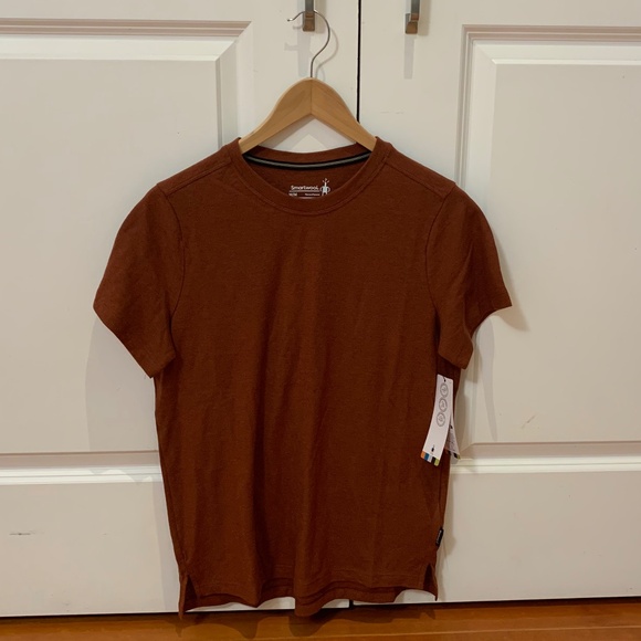 Smartwool Tops - BNWT Smartwool crew neck t-shirt